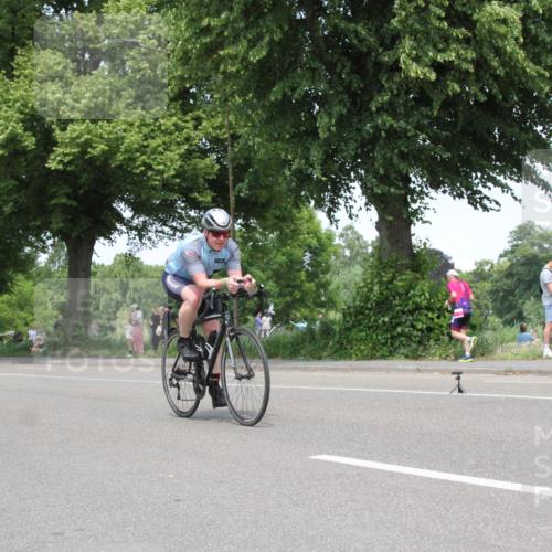 15.06.2025 - 7 Türme Triathlon Yannick Fuchs http://msf.ph/oto/7980733 15.06.2025 13:26:41 Radfahren  meine-sportfotos.de