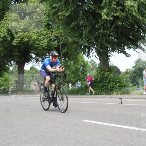 15.06.2025 - 7 Türme Triathlon Yannick Fuchs http://msf.ph/oto/7980749 15.06.2025 13:26:42 Radfahren  meine-sportfotos.de
