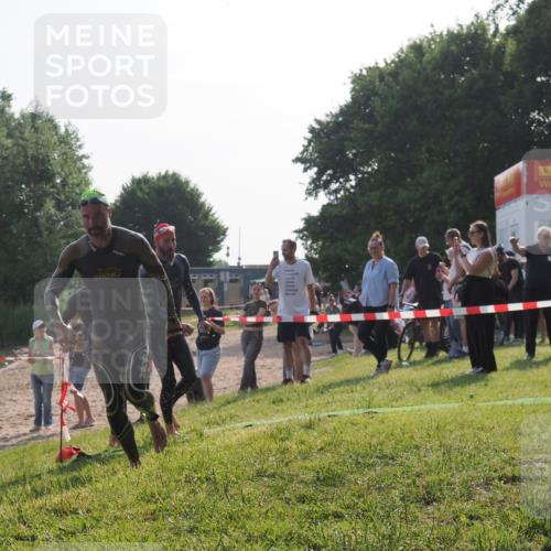 15.06.2025 - 27. Vierlanden-Triathlon KatJ http://msf.ph/oto/7980764 15.06.2025 08:45:41 Schwimmen 104, 116, 125, 145 meine-sportfotos.de
