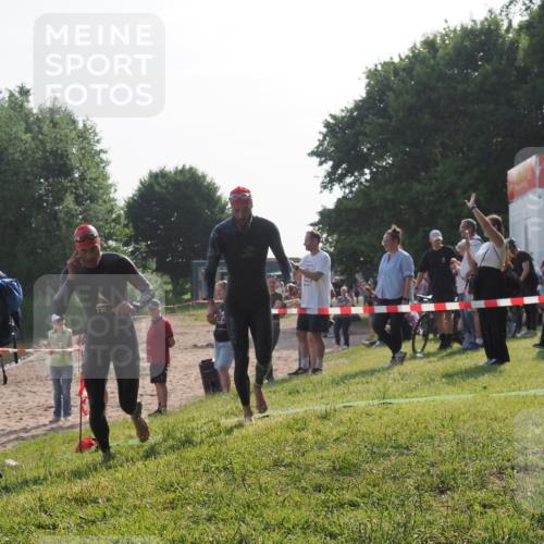 15.06.2025 - 27. Vierlanden-Triathlon KatJ http://msf.ph/oto/7980793 15.06.2025 08:45:42 Schwimmen 104, 116, 125, 145 meine-sportfotos.de