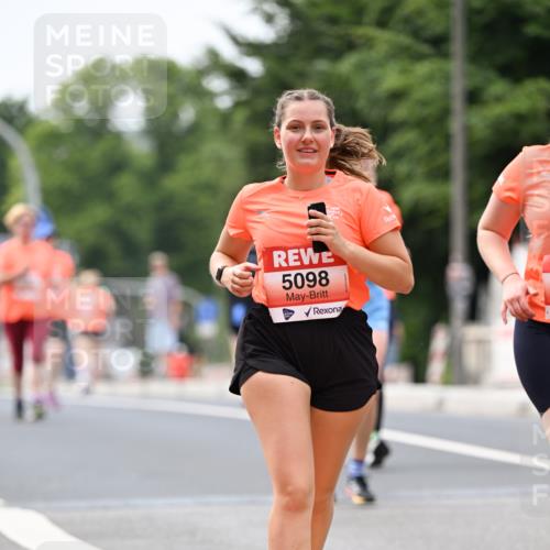 15.06.2025 - REWE Women's Run Dr. Thomas Lammeyer http://msf.ph/oto/7980806 15.06.2025 10:45:31 Laufen 5098 meine-sportfotos.de