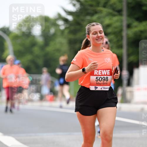 15.06.2025 - REWE Women's Run Dr. Thomas Lammeyer http://msf.ph/oto/7980813 15.06.2025 10:45:31 Laufen 5098 meine-sportfotos.de