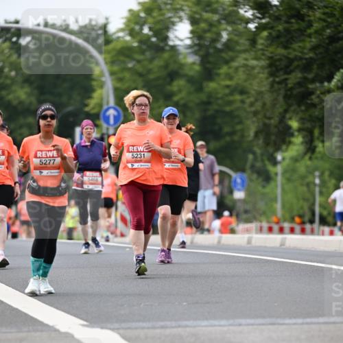 15.06.2025 - REWE Women's Run Dr. Thomas Lammeyer http://msf.ph/oto/7980826 15.06.2025 10:45:33 Laufen 5277, 5468, 5231 meine-sportfotos.de