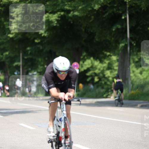 15.06.2025 - 7 Türme Triathlon Yannick Fuchs http://msf.ph/oto/7980837 15.06.2025 12:48:55 Radfahren 256, 445, 446, 633 meine-sportfotos.de