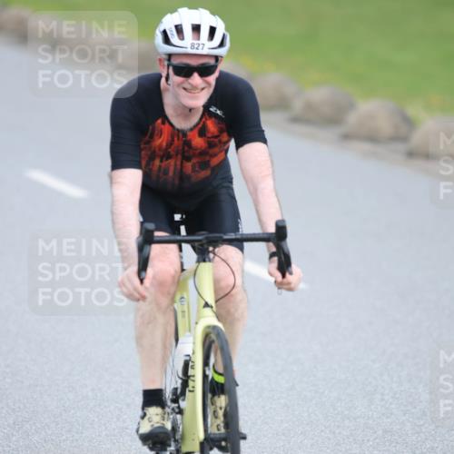 15.06.2025 - 27. Vierlanden-Triathlon H.Heesch http://msf.ph/oto/7980849 15.06.2025 10:42:11 Radfahren 29, 139, 827 meine-sportfotos.de