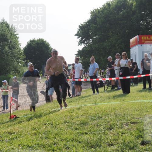15.06.2025 - 27. Vierlanden-Triathlon KatJ http://msf.ph/oto/7980944 15.06.2025 08:45:55 Schwimmen 13, 106, 125, 142, 150 meine-sportfotos.de