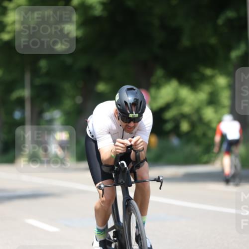 15.06.2025 - 7 Türme Triathlon Yannick Fuchs http://msf.ph/oto/7980945 15.06.2025 12:49:00 Radfahren 262, 445, 633 meine-sportfotos.de