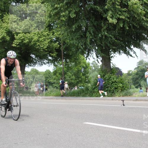 15.06.2025 - 7 Türme Triathlon Yannick Fuchs http://msf.ph/oto/7980952 15.06.2025 13:27:15 Radfahren  meine-sportfotos.de