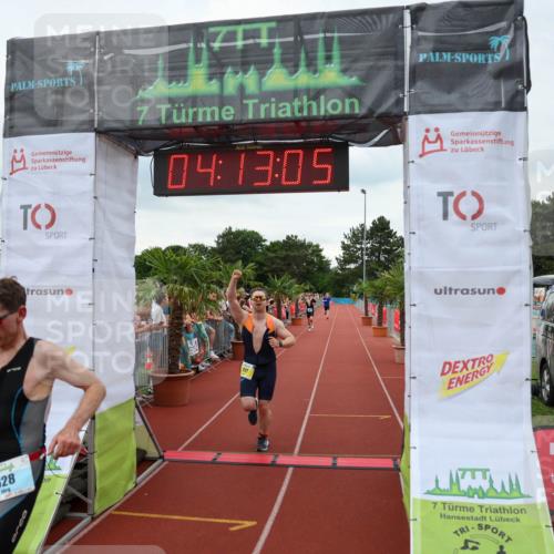 15.06.2025 - 7 Türme Triathlon Michael Strokosch http://msf.ph/oto/7981006 15.06.2025 14:13:04 Ziel 412, 628, 892 meine-sportfotos.de