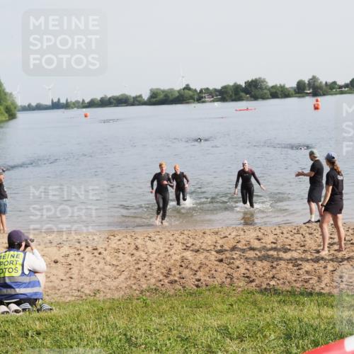 21.06.2025 - 27. Vierlanden-Triathlon MichiJ http://msf.ph/oto/7981024 15.06.2026 09:02:38 Schwimmen 200, 210, 223, 246 meine-sportfotos.de