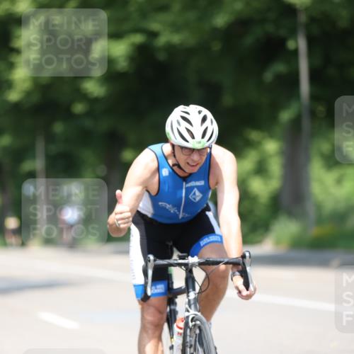 15.06.2025 - 7 Türme Triathlon Yannick Fuchs http://msf.ph/oto/7981028 15.06.2025 12:49:03 Radfahren 202, 262, 445, 633 meine-sportfotos.de