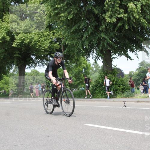 15.06.2025 - 7 Türme Triathlon Yannick Fuchs http://msf.ph/oto/7981044 15.06.2025 13:27:38 Radfahren  meine-sportfotos.de