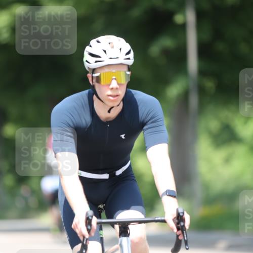 15.06.2025 - 7 Türme Triathlon Yannick Fuchs http://msf.ph/oto/7981109 15.06.2025 12:49:23 Radfahren 247, 397, 411, 448, 656 meine-sportfotos.de