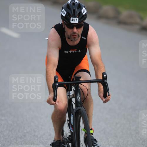 15.06.2025 - 27. Vierlanden-Triathlon H.Heesch http://msf.ph/oto/7981117 15.06.2025 10:46:05 Radfahren 153, 457 meine-sportfotos.de