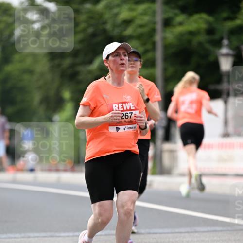 15.06.2025 - REWE Women's Run Dr. Thomas Lammeyer http://msf.ph/oto/7981137 15.06.2025 10:45:40 Laufen 267 meine-sportfotos.de