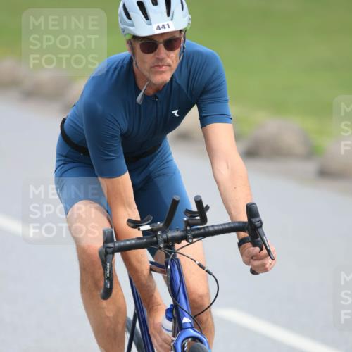 15.06.2025 - 27. Vierlanden-Triathlon H.Heesch http://msf.ph/oto/7981141 15.06.2025 10:46:45 Radfahren 364, 441 meine-sportfotos.de