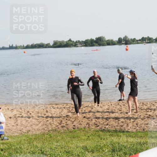 21.06.2025 - 27. Vierlanden-Triathlon MichiJ http://msf.ph/oto/7981147 15.06.2026 09:02:41 Schwimmen 200, 210, 223, 246 meine-sportfotos.de