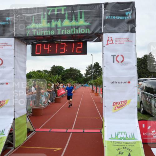15.06.2025 - 7 Türme Triathlon Michael Strokosch http://msf.ph/oto/7981164 15.06.2025 14:13:12 Ziel 489, 892, 1085 meine-sportfotos.de