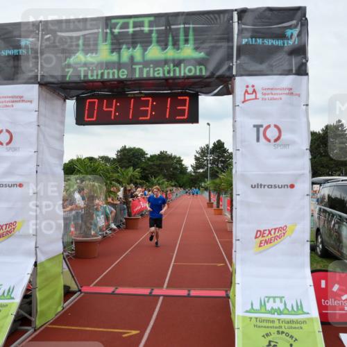 15.06.2025 - 7 Türme Triathlon Michael Strokosch http://msf.ph/oto/7981167 15.06.2025 14:13:13 Ziel 489, 1085 meine-sportfotos.de