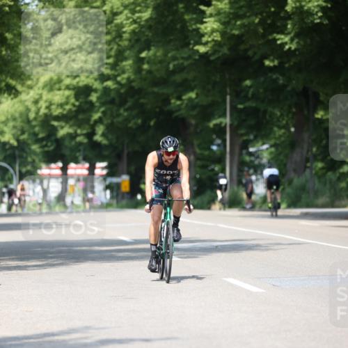 15.06.2025 - 7 Türme Triathlon Yannick Fuchs http://msf.ph/oto/7981170 15.06.2025 12:49:25 Radfahren 247, 397, 411, 448, 656 meine-sportfotos.de