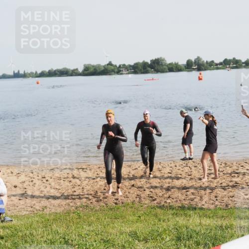 21.06.2025 - 27. Vierlanden-Triathlon MichiJ http://msf.ph/oto/7981172 15.06.2026 09:02:42 Schwimmen 200, 210, 223, 246 meine-sportfotos.de