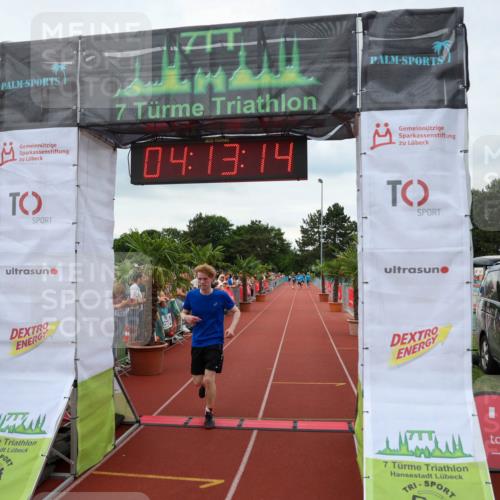 15.06.2025 - 7 Türme Triathlon Michael Strokosch http://msf.ph/oto/7981198 15.06.2025 14:13:14 Ziel 489, 1085 meine-sportfotos.de