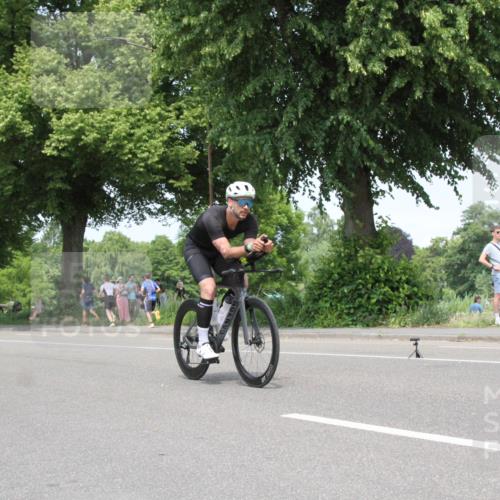 15.06.2025 - 7 Türme Triathlon Yannick Fuchs http://msf.ph/oto/7981212 15.06.2025 13:28:30 Radfahren  meine-sportfotos.de