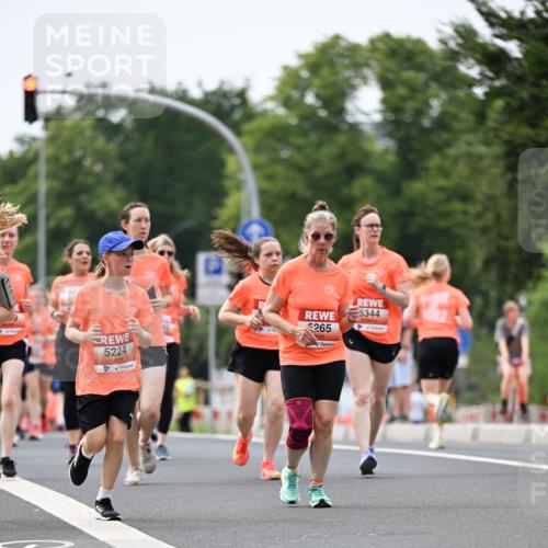 15.06.2025 - REWE Women's Run Dr. Thomas Lammeyer http://msf.ph/oto/7981219 15.06.2025 10:45:44 Laufen 5224, 265, 5344 meine-sportfotos.de