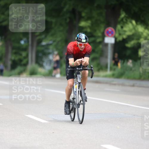 15.06.2025 - 7 Türme Triathlon Yannick Fuchs http://msf.ph/oto/7981225 15.06.2025 11:24:49 Radfahren  meine-sportfotos.de