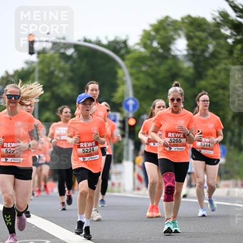 15.06.2025 - REWE Women's Run Dr. Thomas Lammeyer http://msf.ph/oto/7981251 15.06.2025 10:45:44 Laufen 52, 5224, 5265, 5344 meine-sportfotos.de