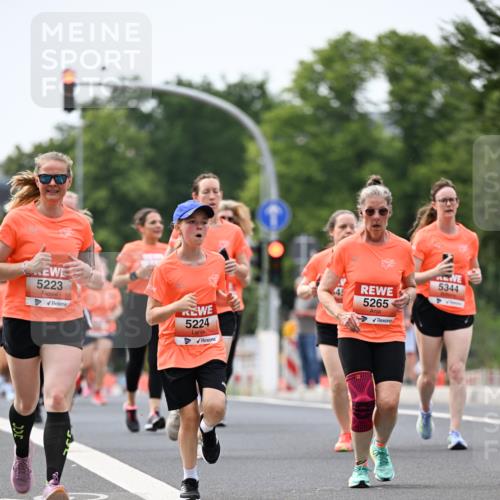 15.06.2025 - REWE Women's Run Dr. Thomas Lammeyer http://msf.ph/oto/7981262 15.06.2025 10:45:45 Laufen 5223, 5224, 5344, 5265 meine-sportfotos.de