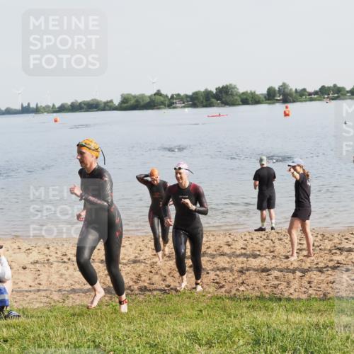 21.06.2025 - 27. Vierlanden-Triathlon MichiJ http://msf.ph/oto/7981266 15.06.2026 09:02:44 Schwimmen 200, 210, 223, 246 meine-sportfotos.de