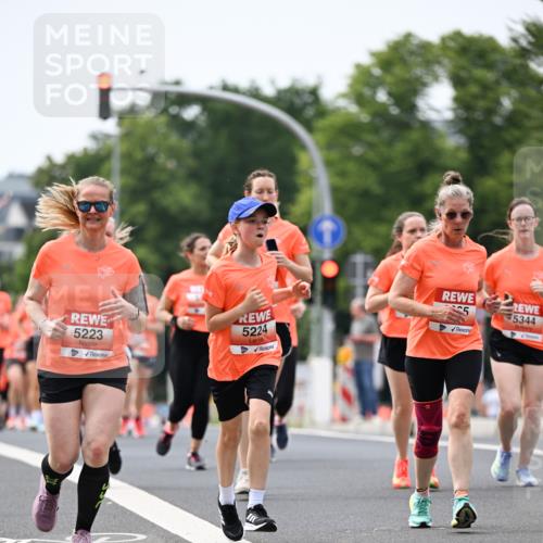 15.06.2025 - REWE Women's Run Dr. Thomas Lammeyer http://msf.ph/oto/7981274 15.06.2025 10:45:45 Laufen 5223, 5224, 5, 5344 meine-sportfotos.de