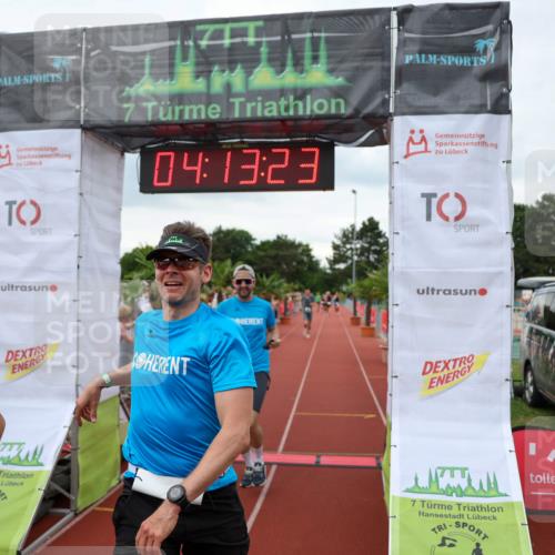 15.06.2025 - 7 Türme Triathlon Michael Strokosch http://msf.ph/oto/7981285 15.06.2025 14:13:23 Ziel 545, 597 meine-sportfotos.de
