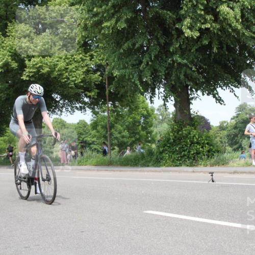 15.06.2025 - 7 Türme Triathlon Yannick Fuchs http://msf.ph/oto/7981305 15.06.2025 13:28:45 Radfahren  meine-sportfotos.de