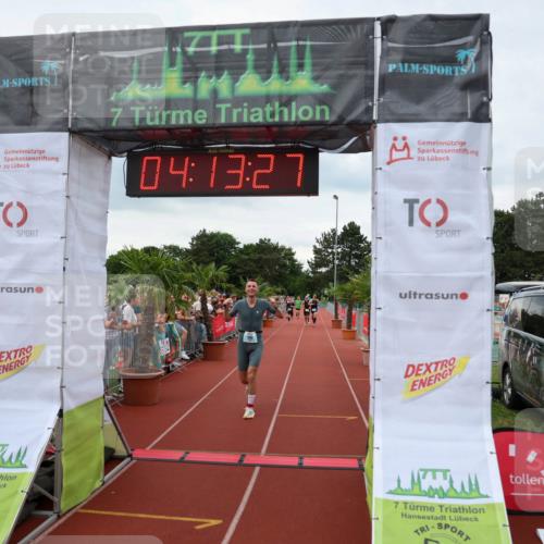 15.06.2025 - 7 Türme Triathlon Michael Strokosch http://msf.ph/oto/7981310 15.06.2025 14:13:26 Ziel 545, 597 meine-sportfotos.de