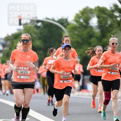 15.06.2025 - REWE Women's Run Dr. Thomas Lammeyer http://msf.ph/oto/7981316 15.06.2025 10:45:46 Laufen 5223, 4, 5224, 5265 meine-sportfotos.de