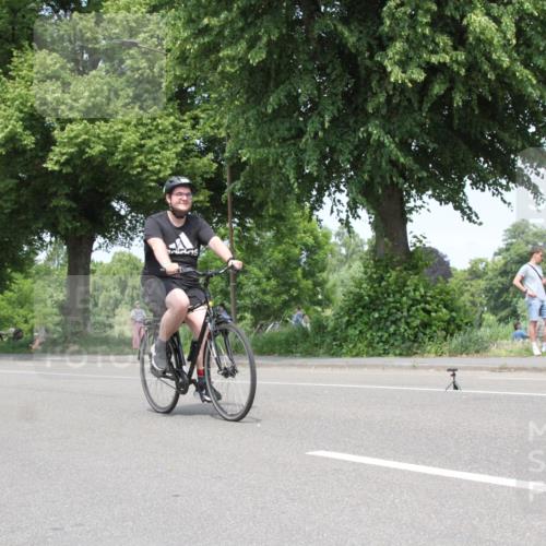 15.06.2025 - 7 Türme Triathlon Yannick Fuchs http://msf.ph/oto/7981328 15.06.2025 13:28:58 Radfahren  meine-sportfotos.de