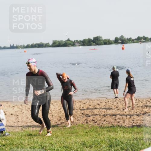 21.06.2025 - 27. Vierlanden-Triathlon MichiJ http://msf.ph/oto/7981332 15.06.2026 09:02:45 Schwimmen 200, 210, 223 meine-sportfotos.de