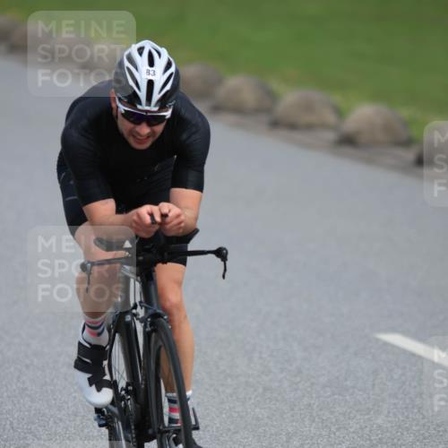 15.06.2025 - 27. Vierlanden-Triathlon H.Heesch http://msf.ph/oto/7981350 15.06.2025 10:47:19 Radfahren 83, 114, 152, 372, 406 meine-sportfotos.de