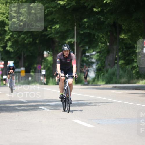 15.06.2025 - 7 Türme Triathlon Yannick Fuchs http://msf.ph/oto/7981388 15.06.2025 12:49:35 Radfahren 261, 366, 462, 638, 671 meine-sportfotos.de
