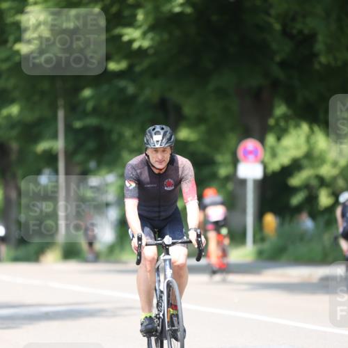 15.06.2025 - 7 Türme Triathlon Yannick Fuchs http://msf.ph/oto/7981396 15.06.2025 12:49:36 Radfahren 261, 366, 462, 638, 671 meine-sportfotos.de