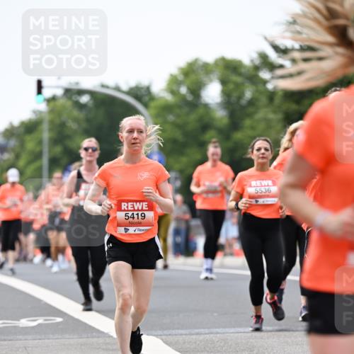 15.06.2025 - REWE Women's Run Dr. Thomas Lammeyer http://msf.ph/oto/7981474 15.06.2025 10:45:50 Laufen 5419, 5536 meine-sportfotos.de