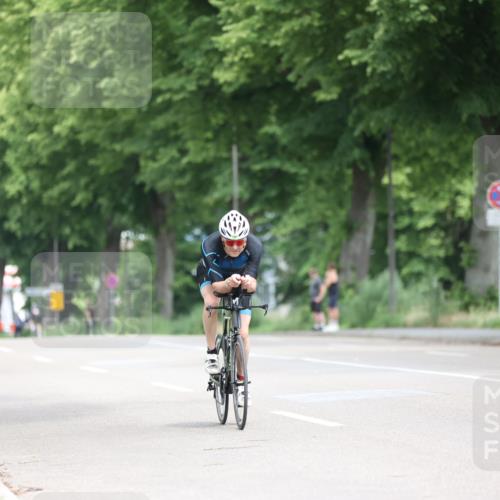 15.06.2025 - 7 Türme Triathlon Yannick Fuchs http://msf.ph/oto/7981508 15.06.2025 11:25:38 Radfahren 218 meine-sportfotos.de