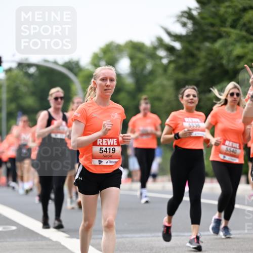15.06.2025 - REWE Women's Run Dr. Thomas Lammeyer http://msf.ph/oto/7981524 15.06.2025 10:45:51 Laufen 5419, 5536, 5540 meine-sportfotos.de