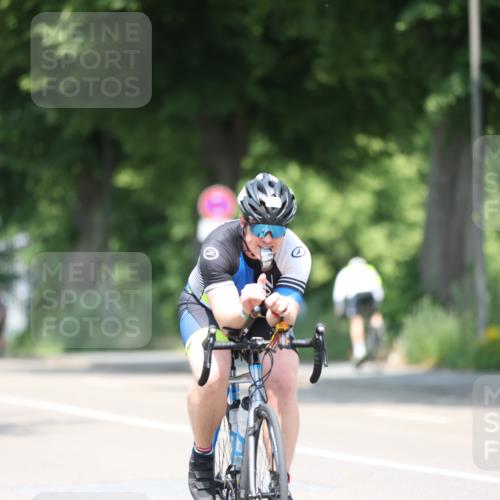 15.06.2025 - 7 Türme Triathlon Yannick Fuchs http://msf.ph/oto/7981536 15.06.2025 12:49:50 Radfahren 260, 466, 498, 677 meine-sportfotos.de