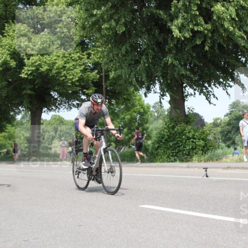 15.06.2025 - 7 Türme Triathlon Yannick Fuchs http://msf.ph/oto/7981543 15.06.2025 13:29:19 Radfahren  meine-sportfotos.de