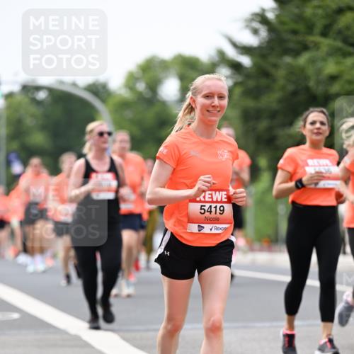 15.06.2025 - REWE Women's Run Dr. Thomas Lammeyer http://msf.ph/oto/7981566 15.06.2025 10:45:51 Laufen 5419 meine-sportfotos.de