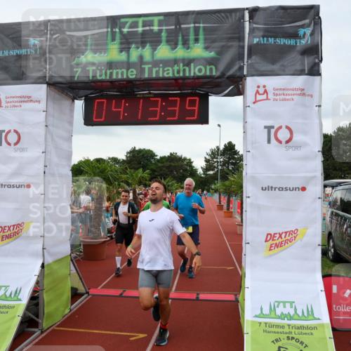 15.06.2025 - 7 Türme Triathlon Michael Strokosch http://msf.ph/oto/7981576 15.06.2025 14:13:39 Ziel 422, 591, 638, 798, 948 meine-sportfotos.de