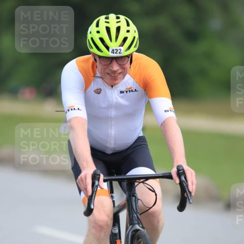 15.06.2025 - 27. Vierlanden-Triathlon H.Heesch http://msf.ph/oto/7981585 15.06.2025 10:48:23 Radfahren 14, 22, 34, 93, 139, 393, 422 meine-sportfotos.de